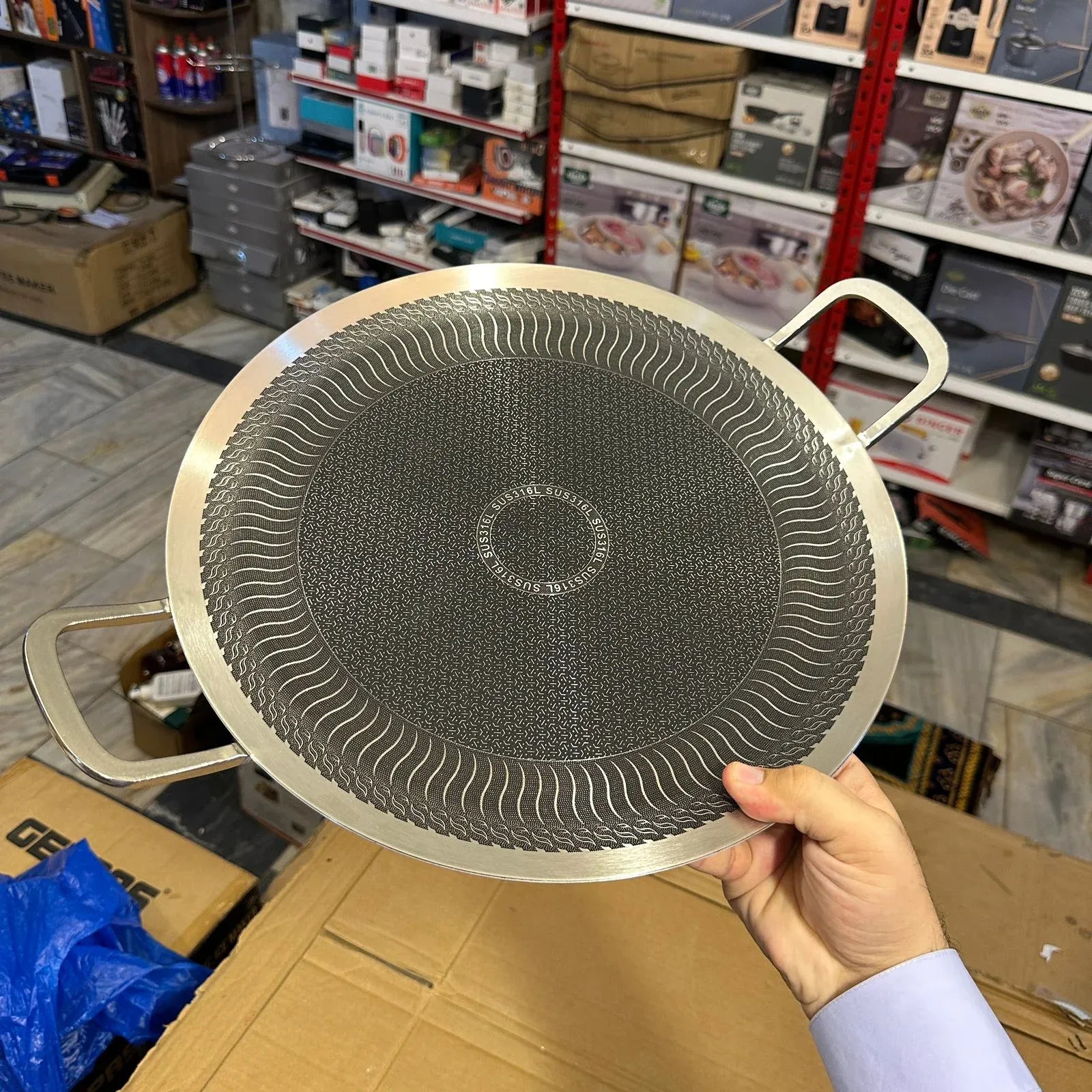 Laser Coated Honeycomb Tawa – Non-Stick, Heavy-Duty Stainless Steel Base, Even Heat Distribution